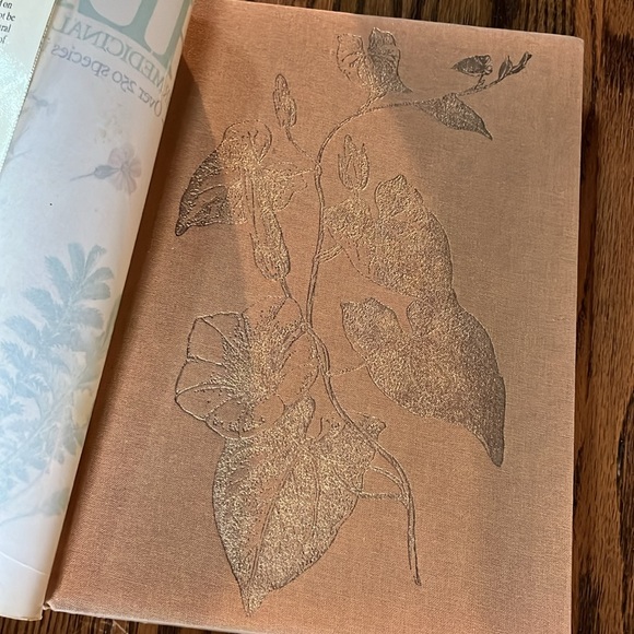 The illustrated book of herbs, their medicinal and culinary uses hard cover - Picture 2 of 14